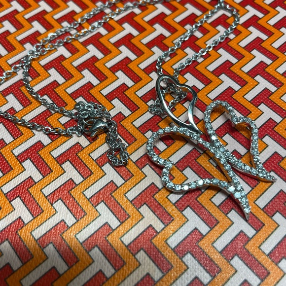 925 STERLING SILVER TRIPLE HEART NECKLACE β€οΈ - Picture 3 of 4